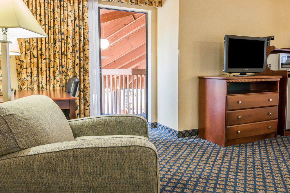 Quality Inn Grand Blanc - Flint South Exterior foto